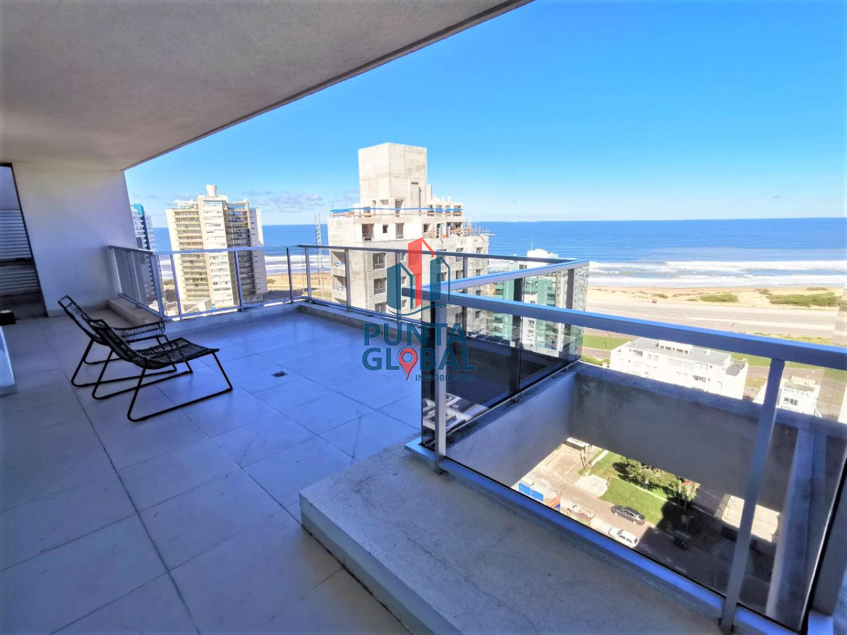 Apartamento ID.164 - Excelente Penthouse en venta- 3 dormitorios en  zona BRAVA, Punta del este