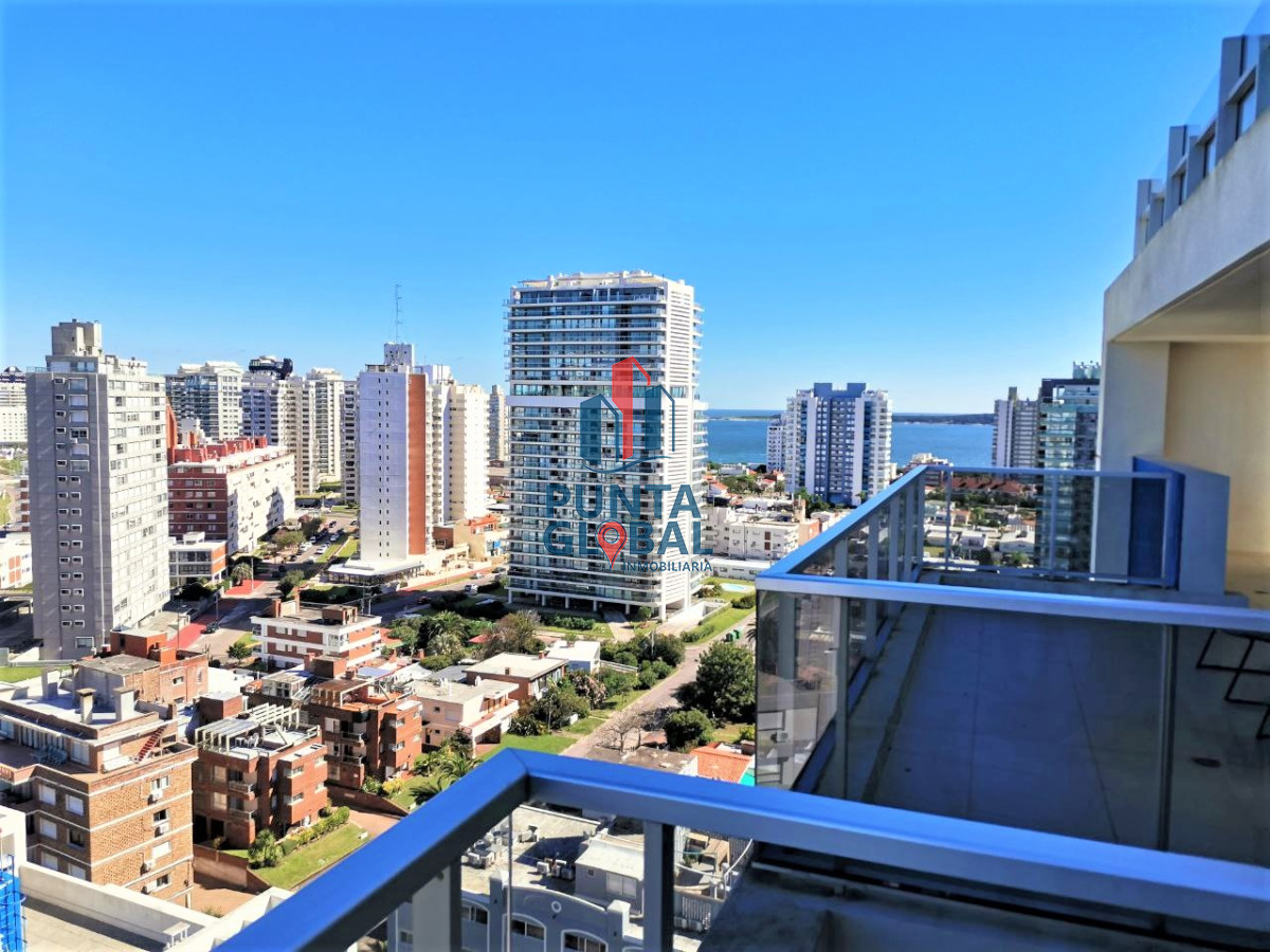 Apartamento ID.164 - Excelente Penthouse en venta- 3 dormitorios en  zona BRAVA, Punta del este