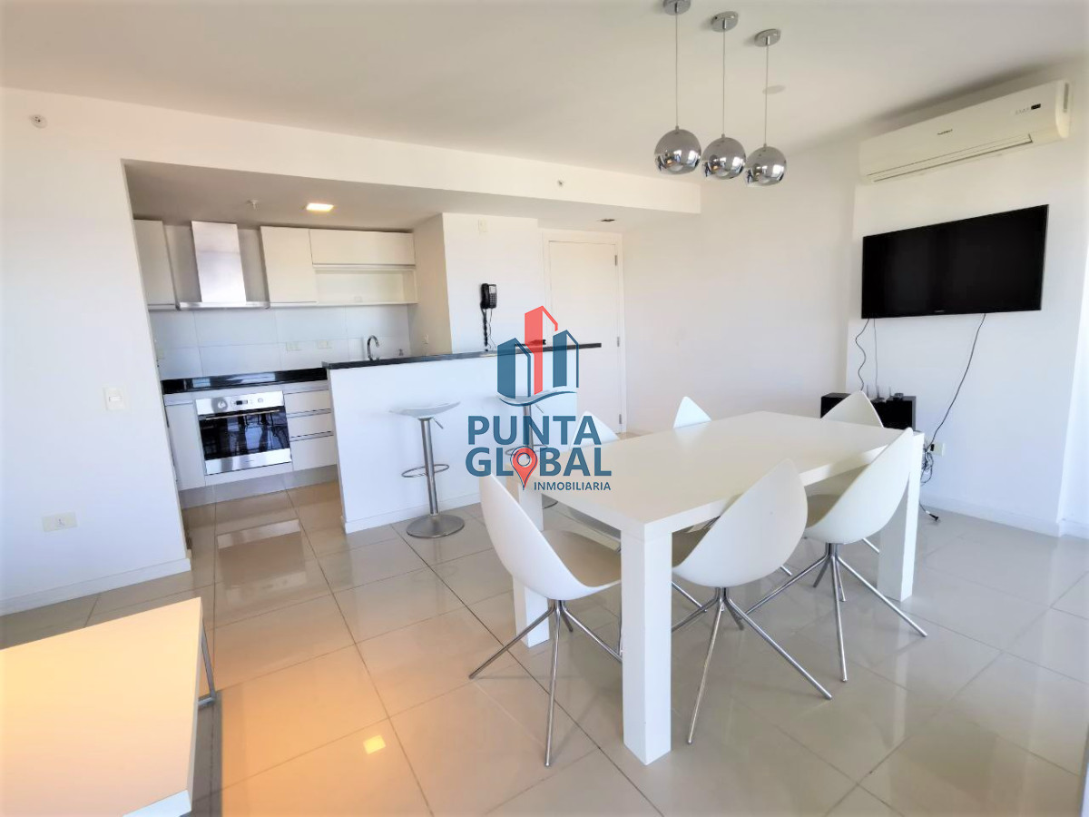 Apartamento ID.164 - Excelente Penthouse en venta- 3 dormitorios en  zona BRAVA, Punta del este
