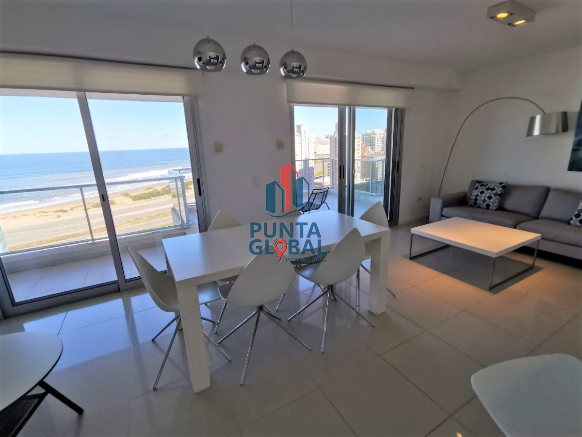 Apartamento ID.164 - Excelente Penthouse en venta- 3 dormitorios en  zona BRAVA, Punta del este