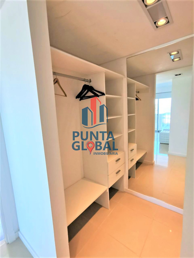 Apartamento ID.164 - Excelente Penthouse en venta- 3 dormitorios en  zona BRAVA, Punta del este