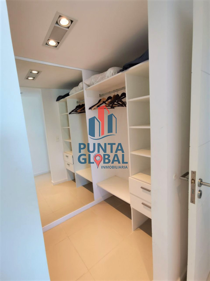 Apartamento ID.164 - Excelente Penthouse en venta- 3 dormitorios en  zona BRAVA, Punta del este