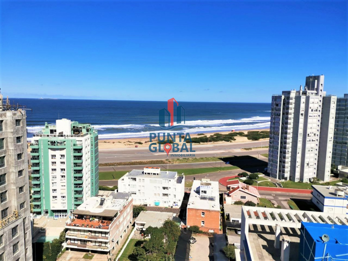 Apartamento ID.164 - Excelente Penthouse en venta- 3 dormitorios en  zona BRAVA, Punta del este