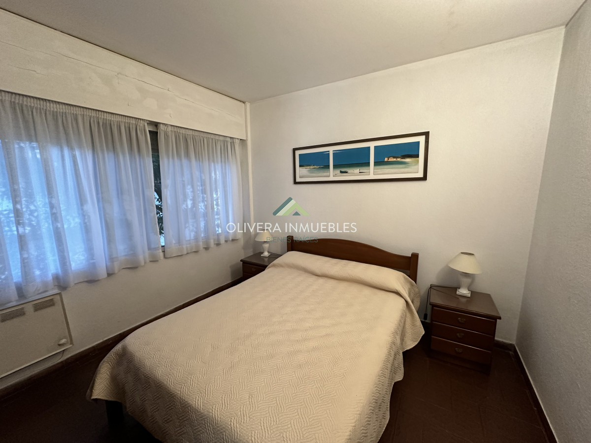 Apartamento ID.12482 - Apartamento de 2 dormitorios en PUNTA DEL ESTE, zona AIDY GRILL