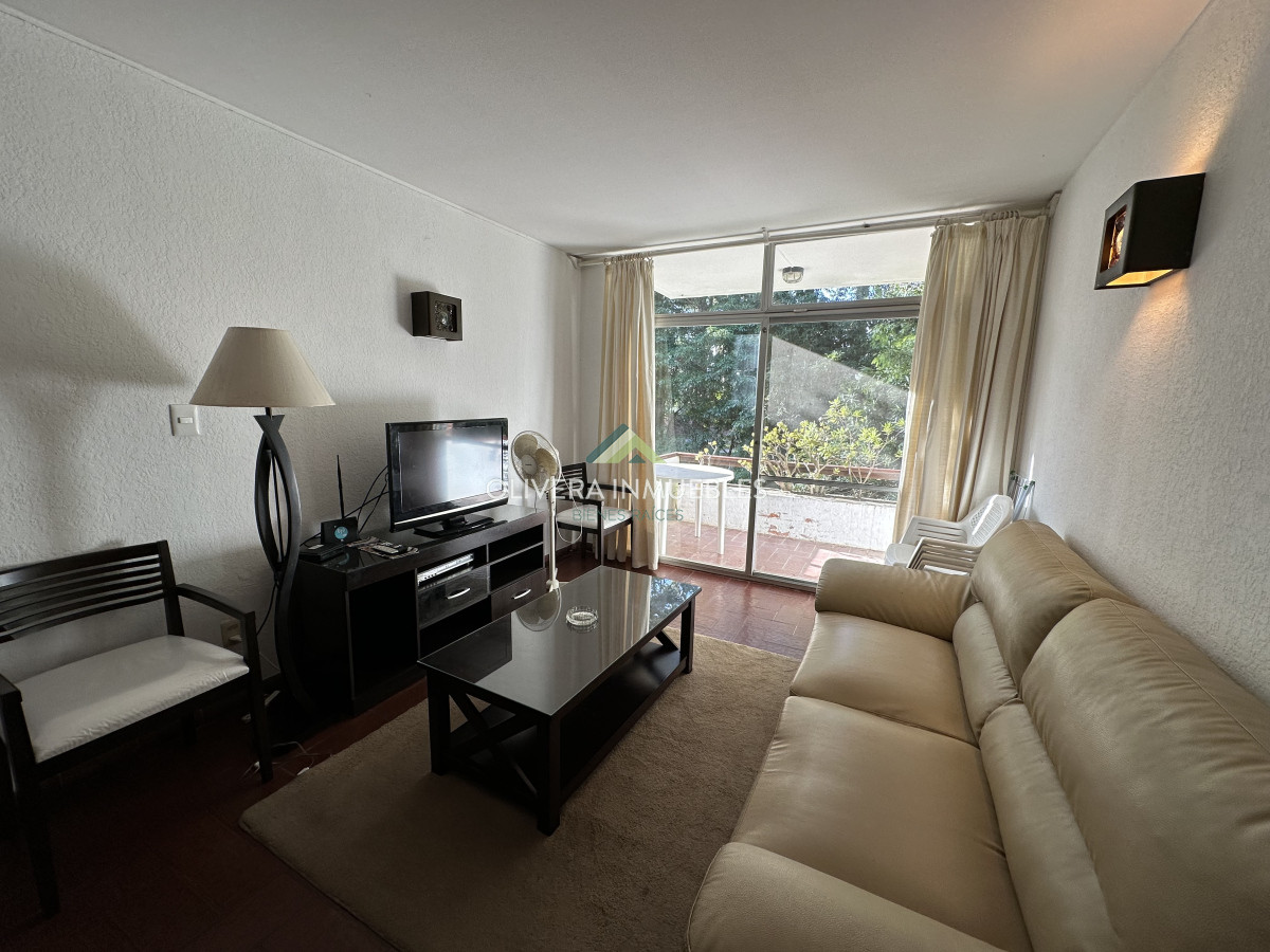 Apartamento ID.12482 - Apartamento de 2 dormitorios en PUNTA DEL ESTE, zona AIDY GRILL