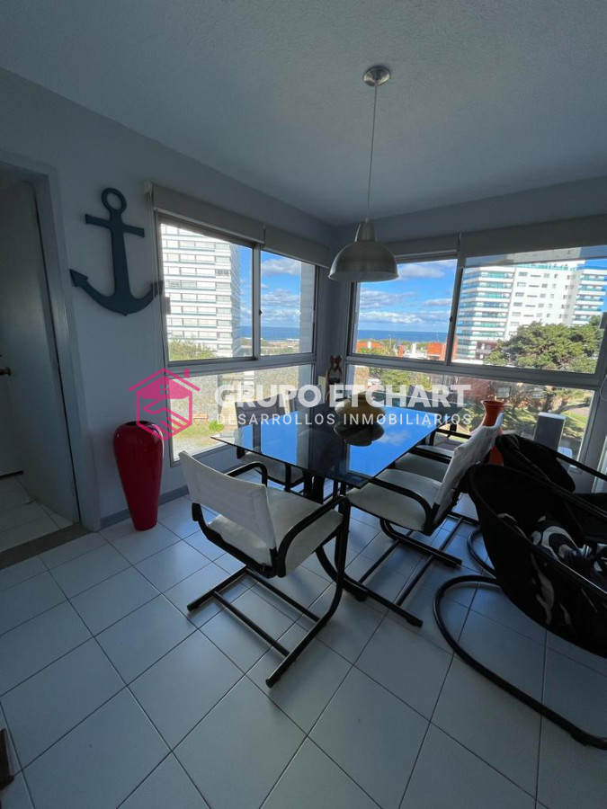 Apartamento ID.56 - Apartamento en venta de 2 dormitorios, terraza con vista al mar- Brava, Punta del Este