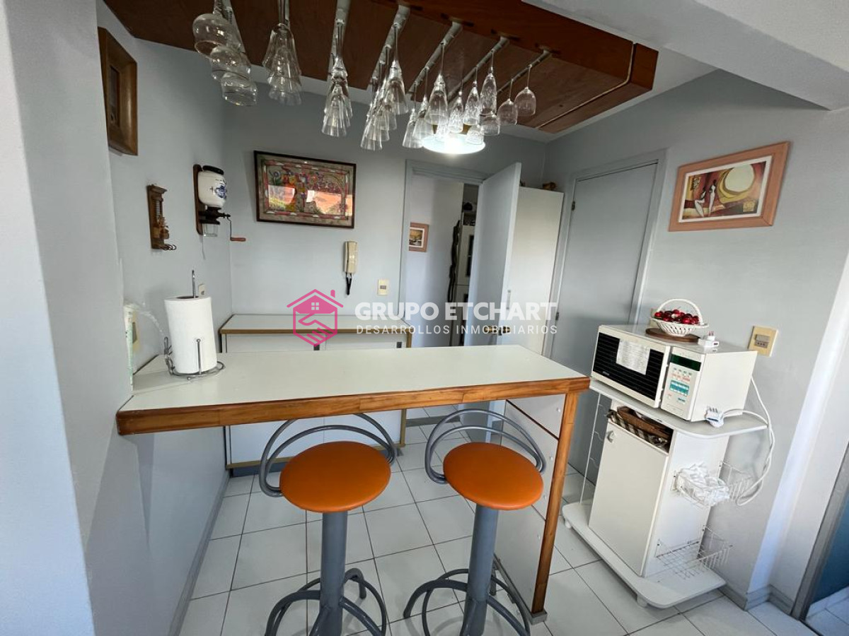 Apartamento ID.56 - Apartamento en venta de 2 dormitorios, terraza con vista al mar- Brava, Punta del Este
