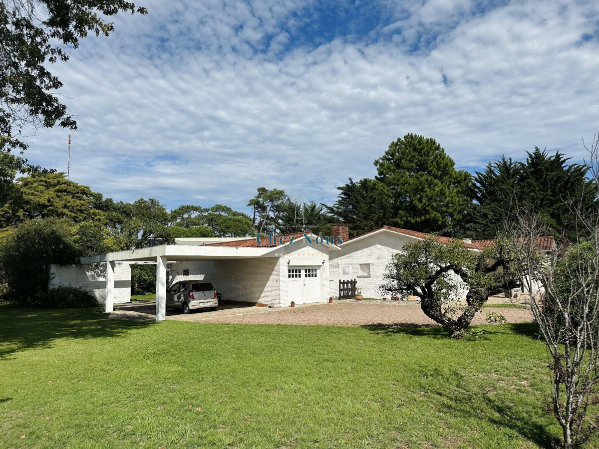 Casa ID.785 - Casa en zona Cantegril a la VENTA