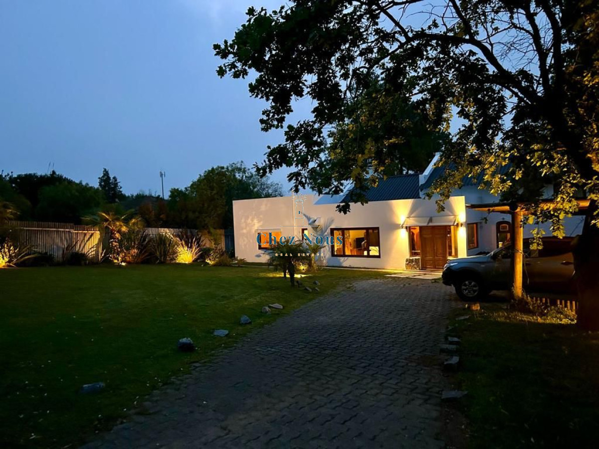 Casa ID.316 - Increíble casa totalmente reciclada en venta, 5 Dormitorios en La Barra