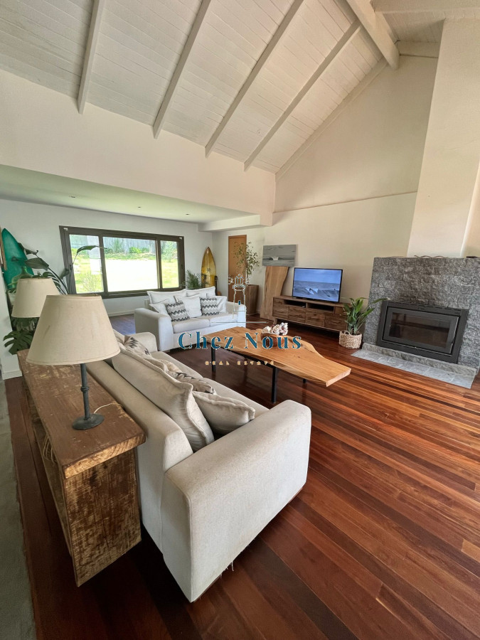 Casa ID.316 - Increíble casa totalmente reciclada en venta, 5 Dormitorios en La Barra