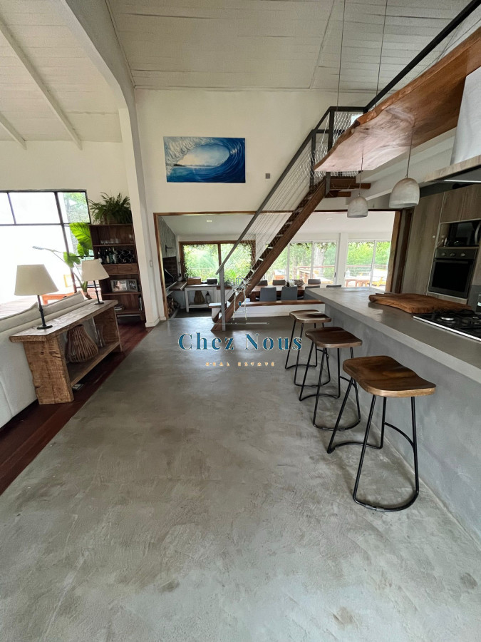 Casa ID.316 - Increíble casa totalmente reciclada en venta, 5 Dormitorios en La Barra
