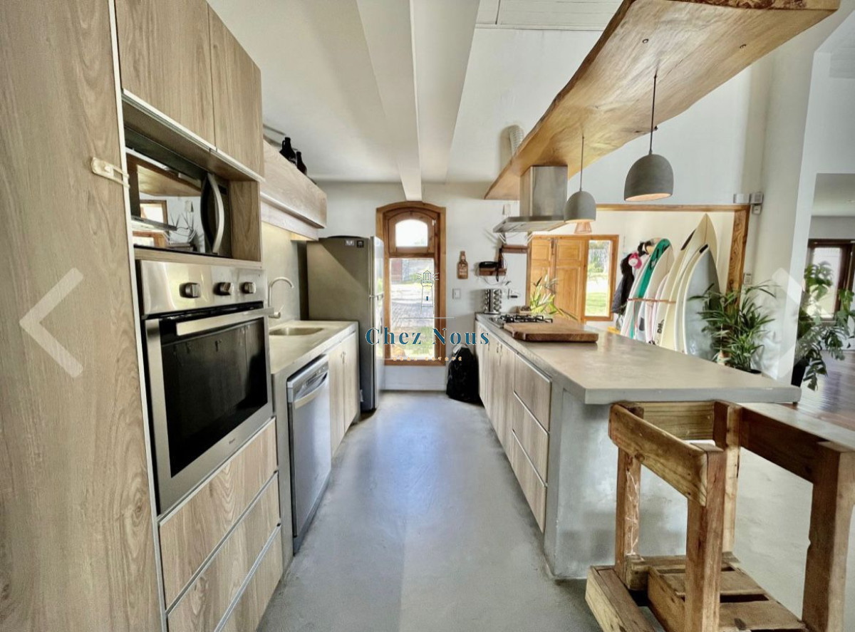 Casa ID.316 - Increíble casa totalmente reciclada en venta, 5 Dormitorios en La Barra