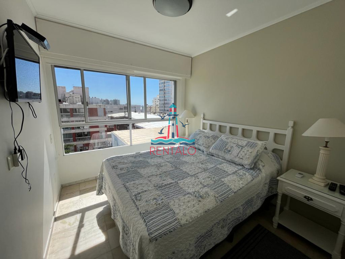 Apartamento ID.138 - Alquiler invernal de dos dormitorios PUNTA DEL ESTE, zona PENINSULA