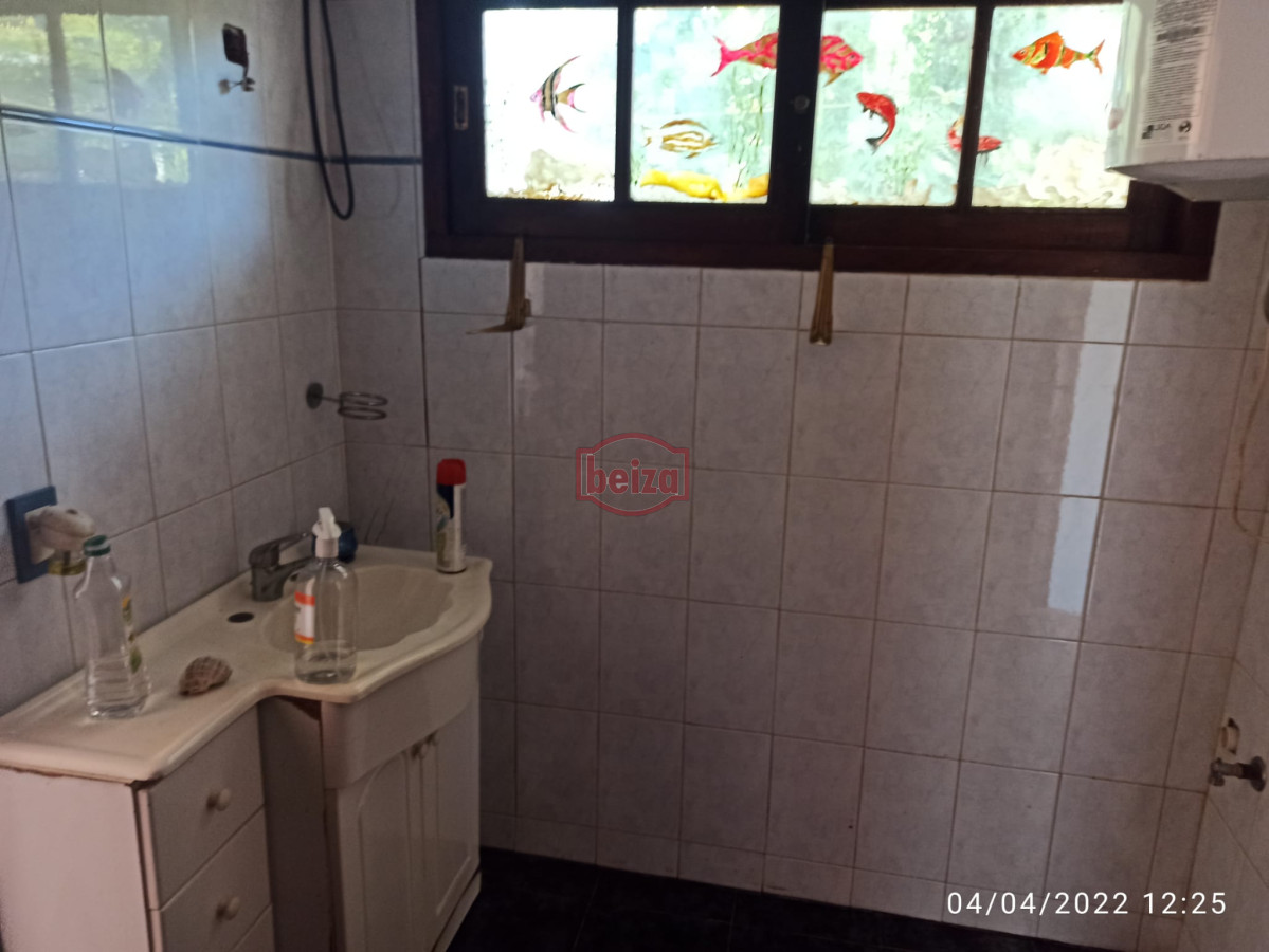 Casa ID.165679/Casa-en-Maldonado,-3-dormitorios - Casa en venta en PUNTA DEL ESTE zona PINARES