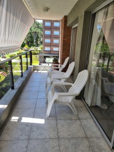 Apartamento en Mansa en venta de 3 dormitorios- Punta del Este