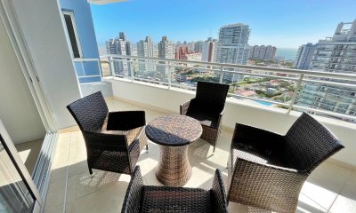 Venta de apartamento Torre con servicios en PUNTA DEL ESTE zona BRAVA