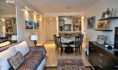 Bajo de precio- Apartamento en venta de 1 dormitorio y medio, zona Brava- Punta del Este