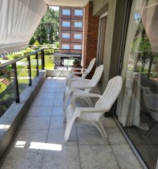 Apartamento en Mansa en venta de 3 dormitorios- Punta del Este