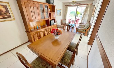 En venta apartamento 2 dorm con terraza y parrillero enPUNTA DEL ESTE zona AIDY GRILL