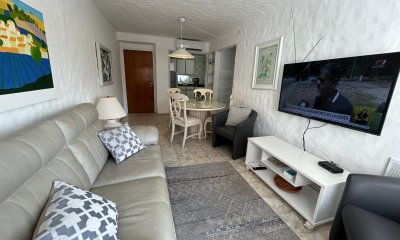 1 dormitorio y medio apartamento en venta en Península, Punta del Este