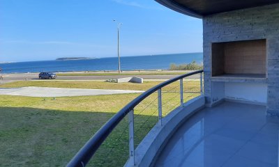 Apartamento a estrenar en PUNTA DEL ESTE, zona MANSA