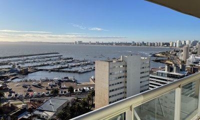En venta apartamento con Increíble vista de PUNTA DEL ESTE zona PUERTO