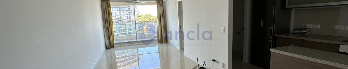 En venta apartamento de 3 dormitorios en Punta del Este