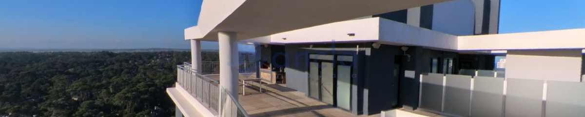 Penhouse duplex en Edificio One I en Venta- Punta del Este