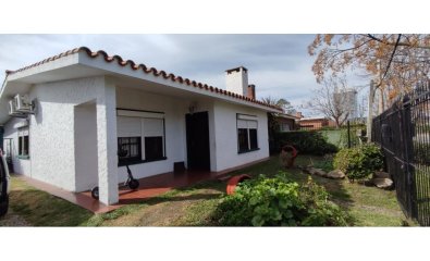 Venta casa 3 dormitorios 2 baños Maldonado