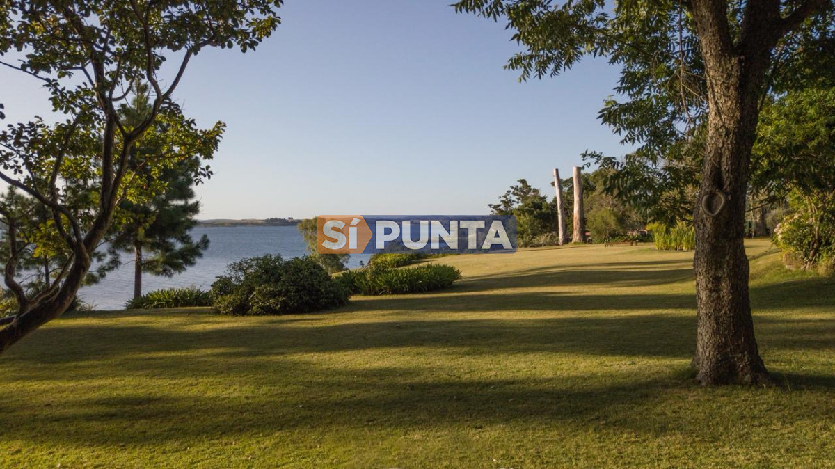 Chacra ID.13680 - Venta chacra sobre Laguna del Sauce 