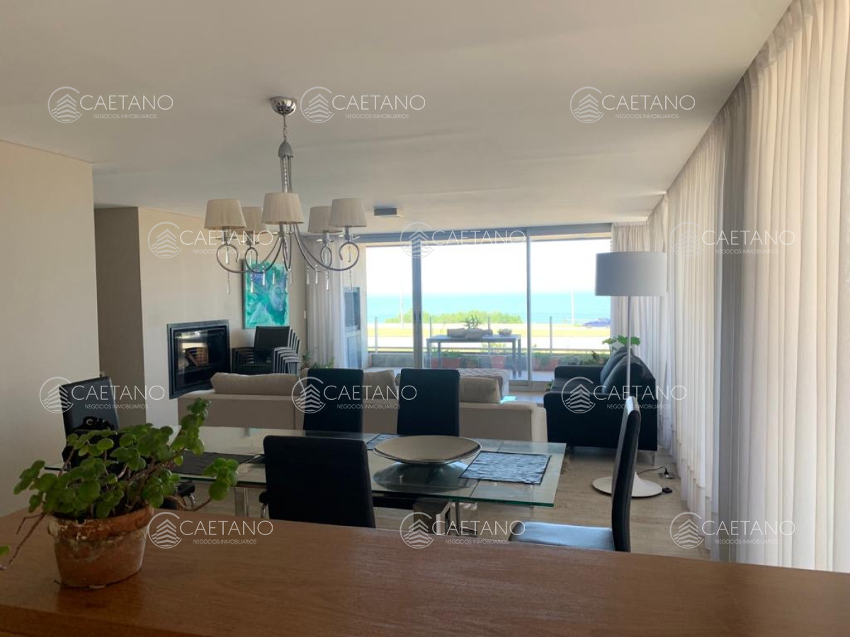 Apartamento en venta 3 dormitorios en la Mansa Punta del Este - DMC16349A