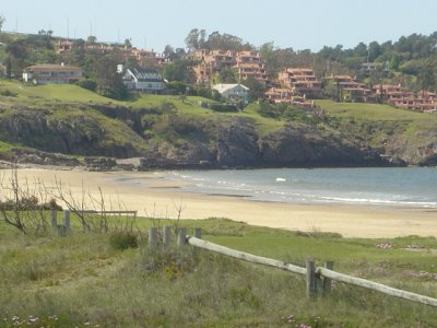 Hermosa casa en Solanas en primera linea