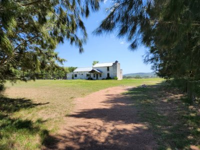 Chacra 5 hs con 2 casas - Consulte !!!