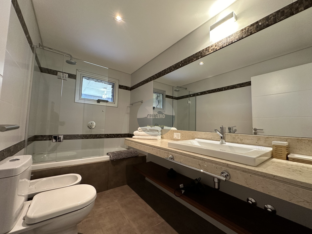 Apartamento ID.6467 - VENTA APARTAMENTO 2 DORMITORIOS PUNTA BALLENA