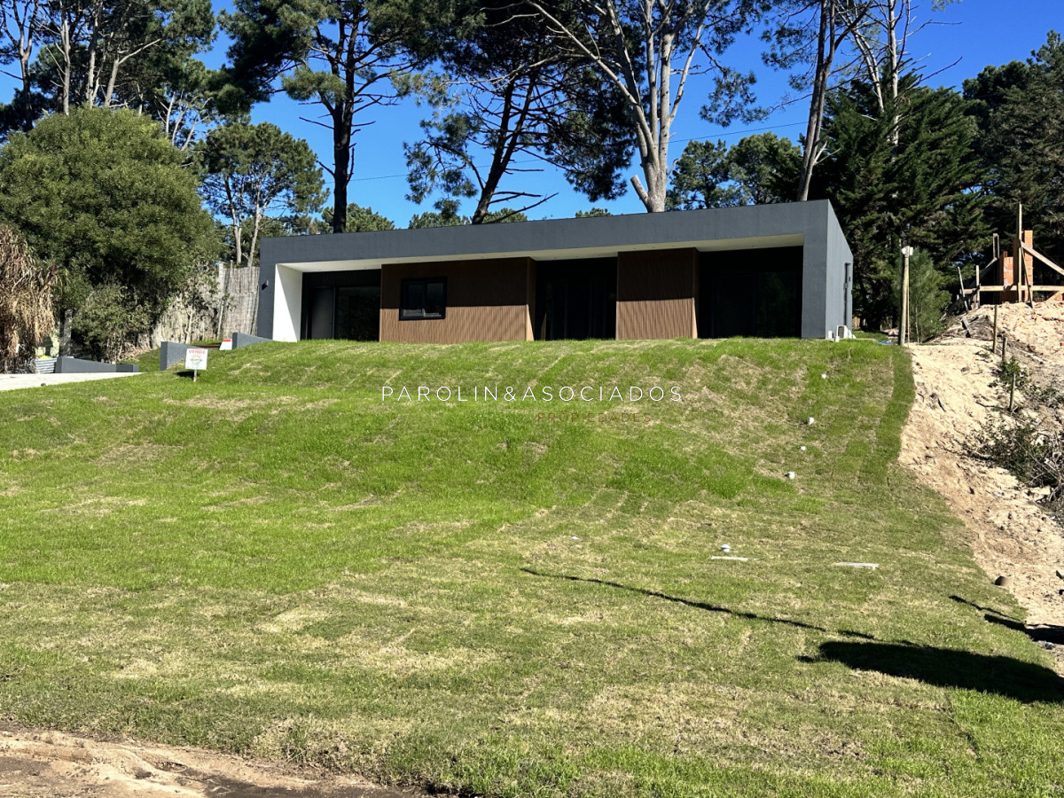 Venta casa en Club del lago Punta Ballena