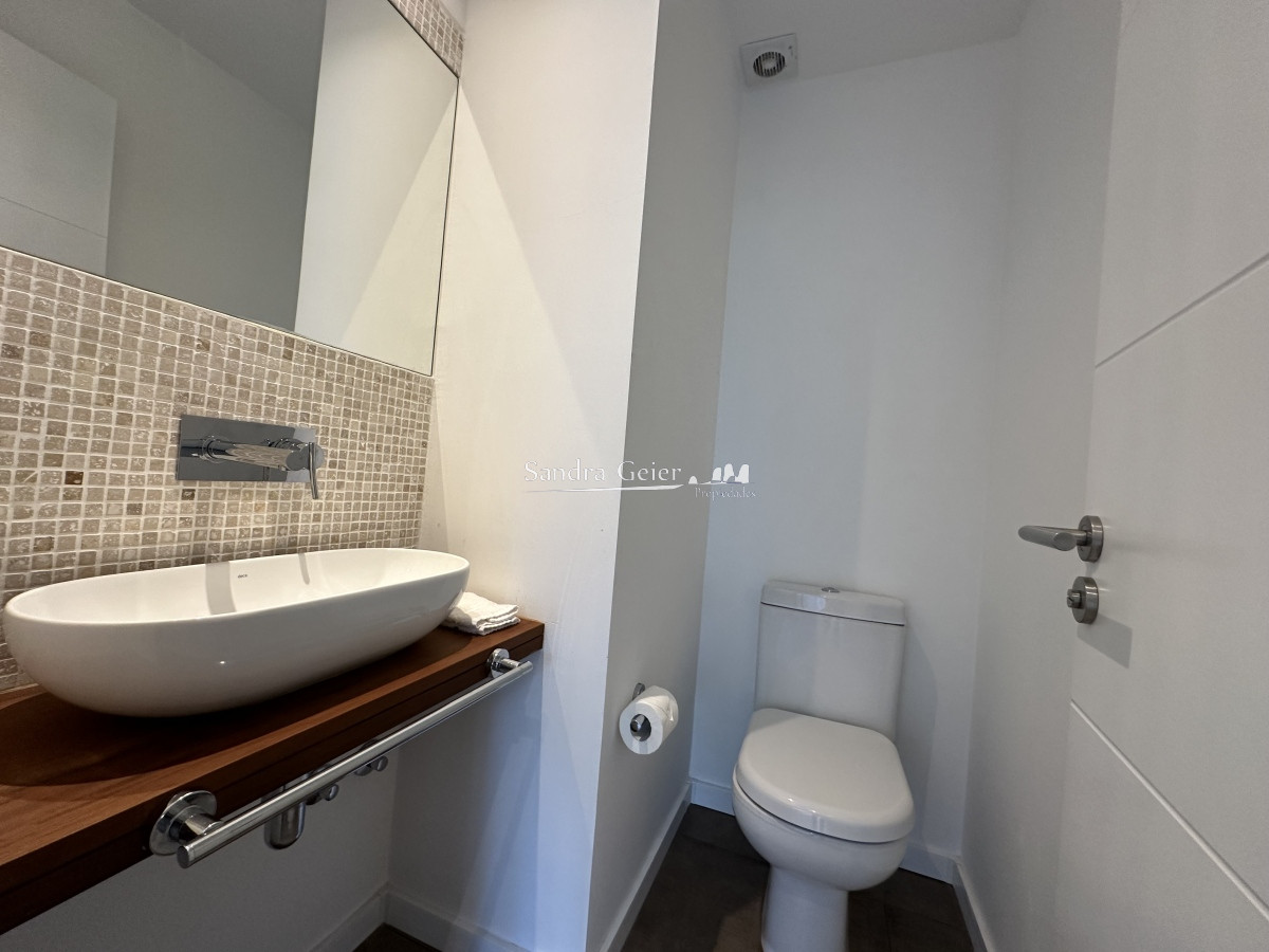 Apartamento ID.2515 - Venta de excelente apartamento en Punta Ballena 