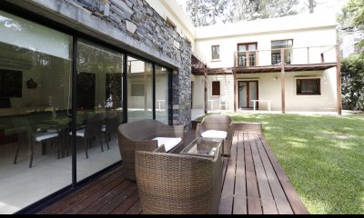 Casa dentro complejo solanas barrio cerrado