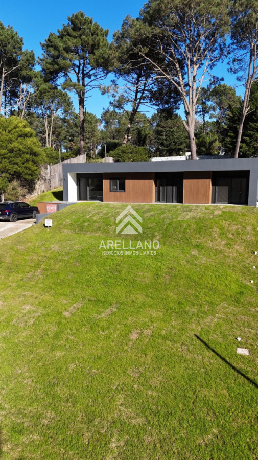 Casa ID.6924 - Venta casa en Club del lago Punta Ballena 