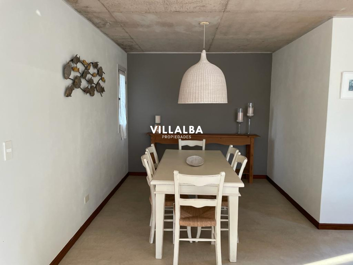 Apartamento ID.3042 - Venta casa con vista al mar. Punta Ballena 