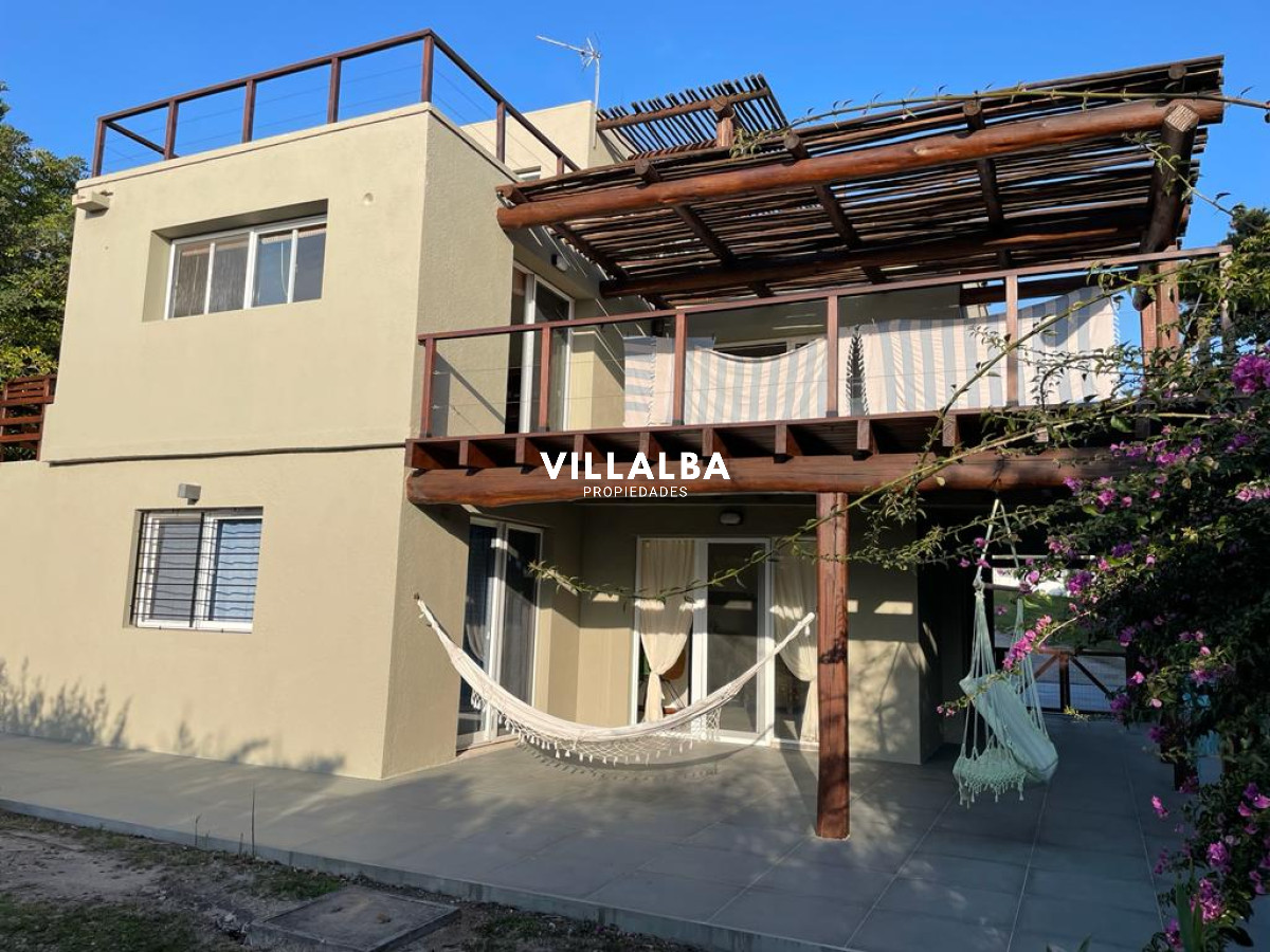 Apartamento ID.3042 - Venta casa con vista al mar. Punta Ballena 