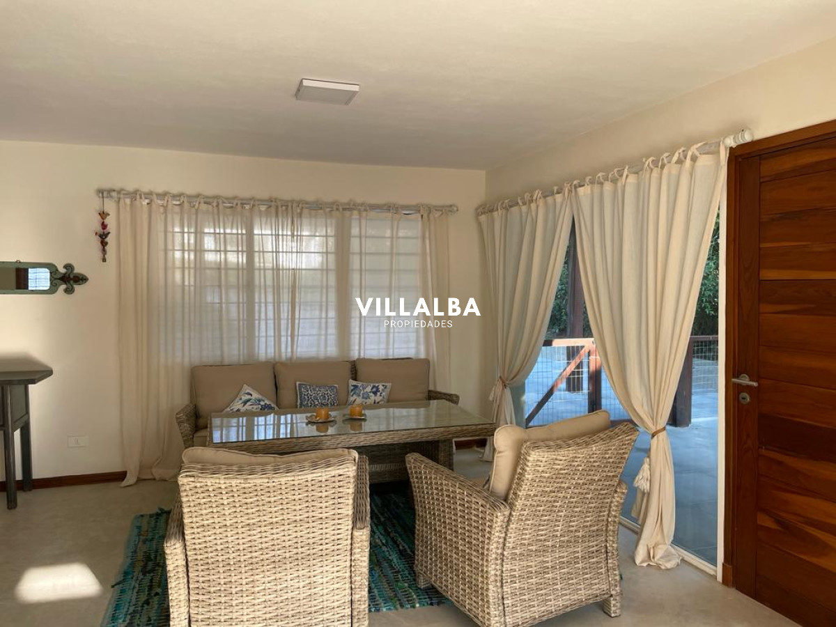 Apartamento ID.3042 - Venta casa con vista al mar. Punta Ballena 