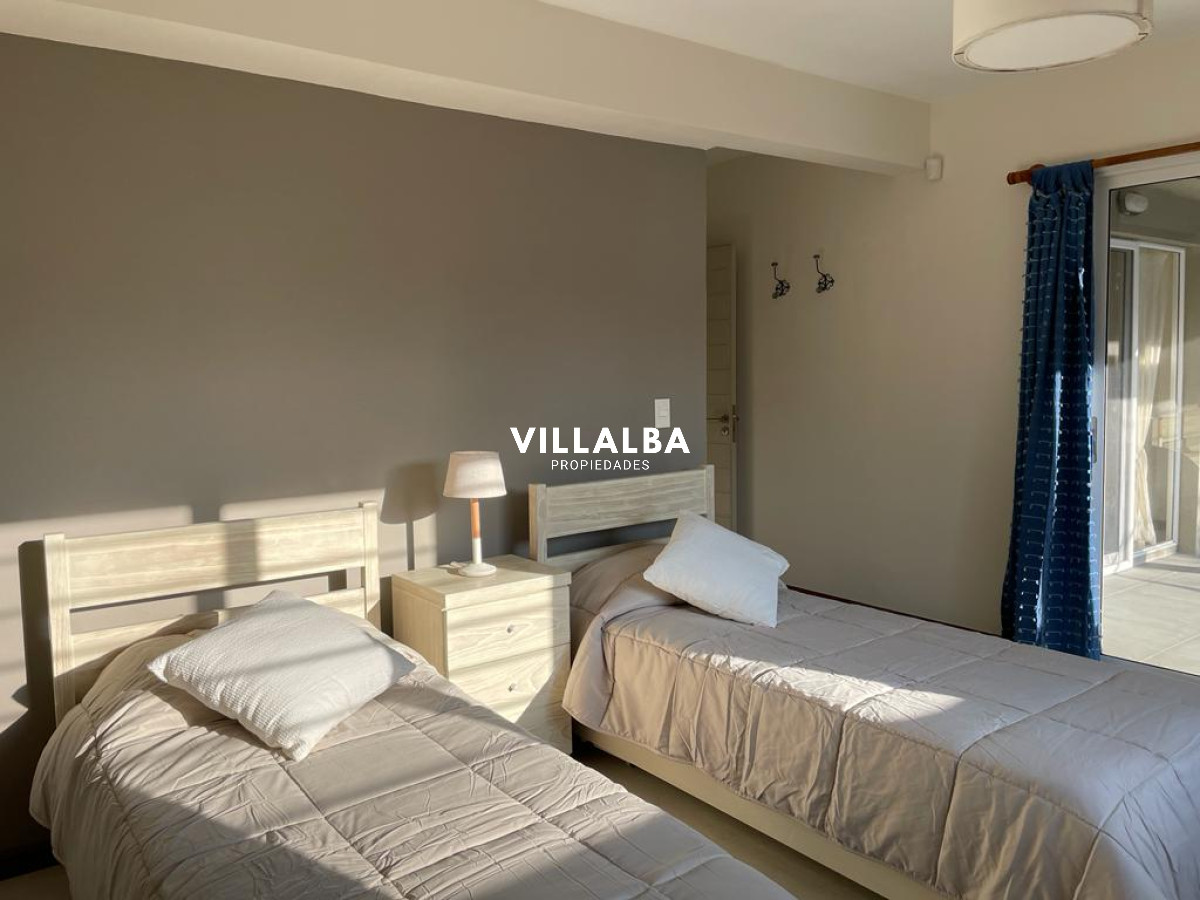 Apartamento ID.3042 - Venta casa con vista al mar. Punta Ballena 