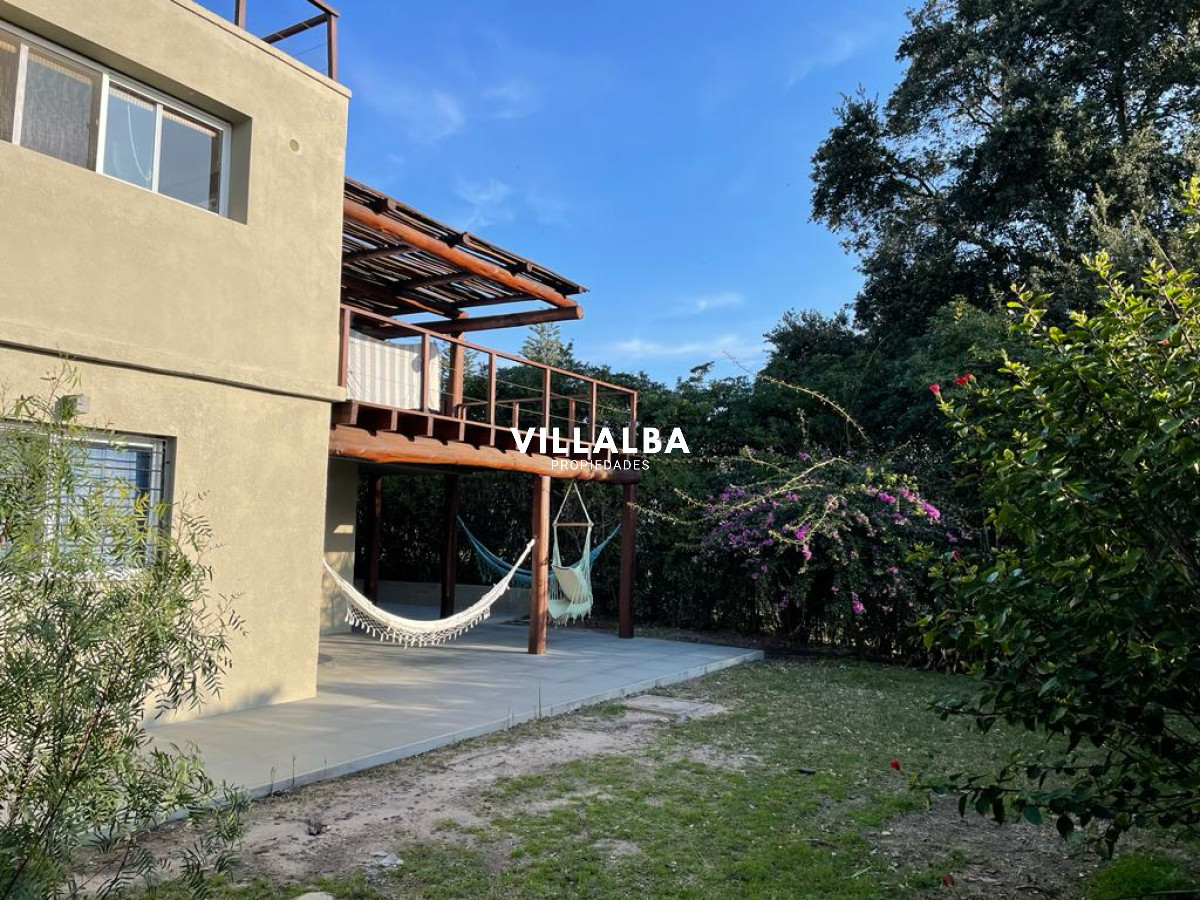 Apartamento ID.3042 - Venta casa con vista al mar. Punta Ballena 