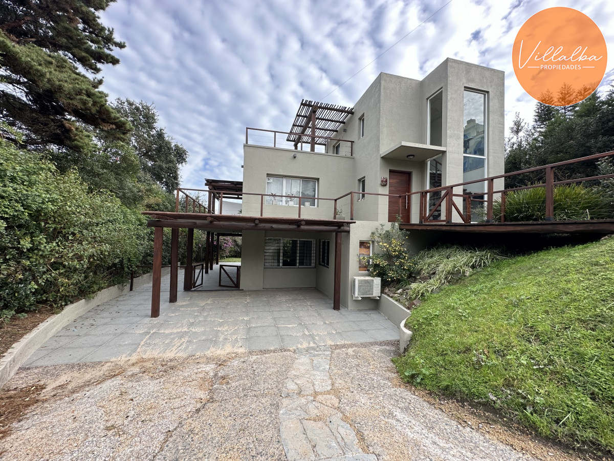 Apartamento ID.3042 - Venta casa con vista al mar. Punta Ballena 