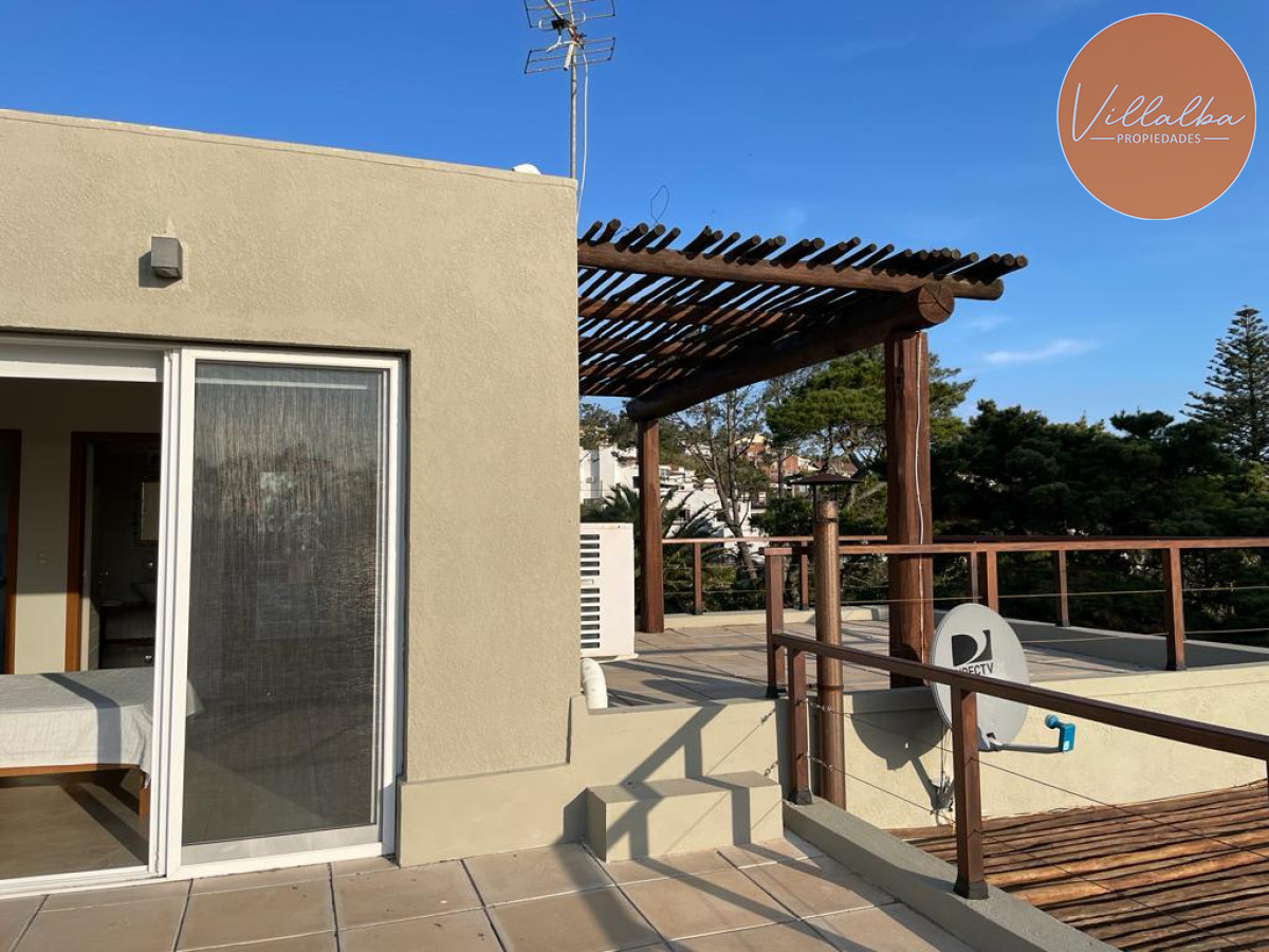 Apartamento ID.3042 - Venta casa con vista al mar. Punta Ballena 