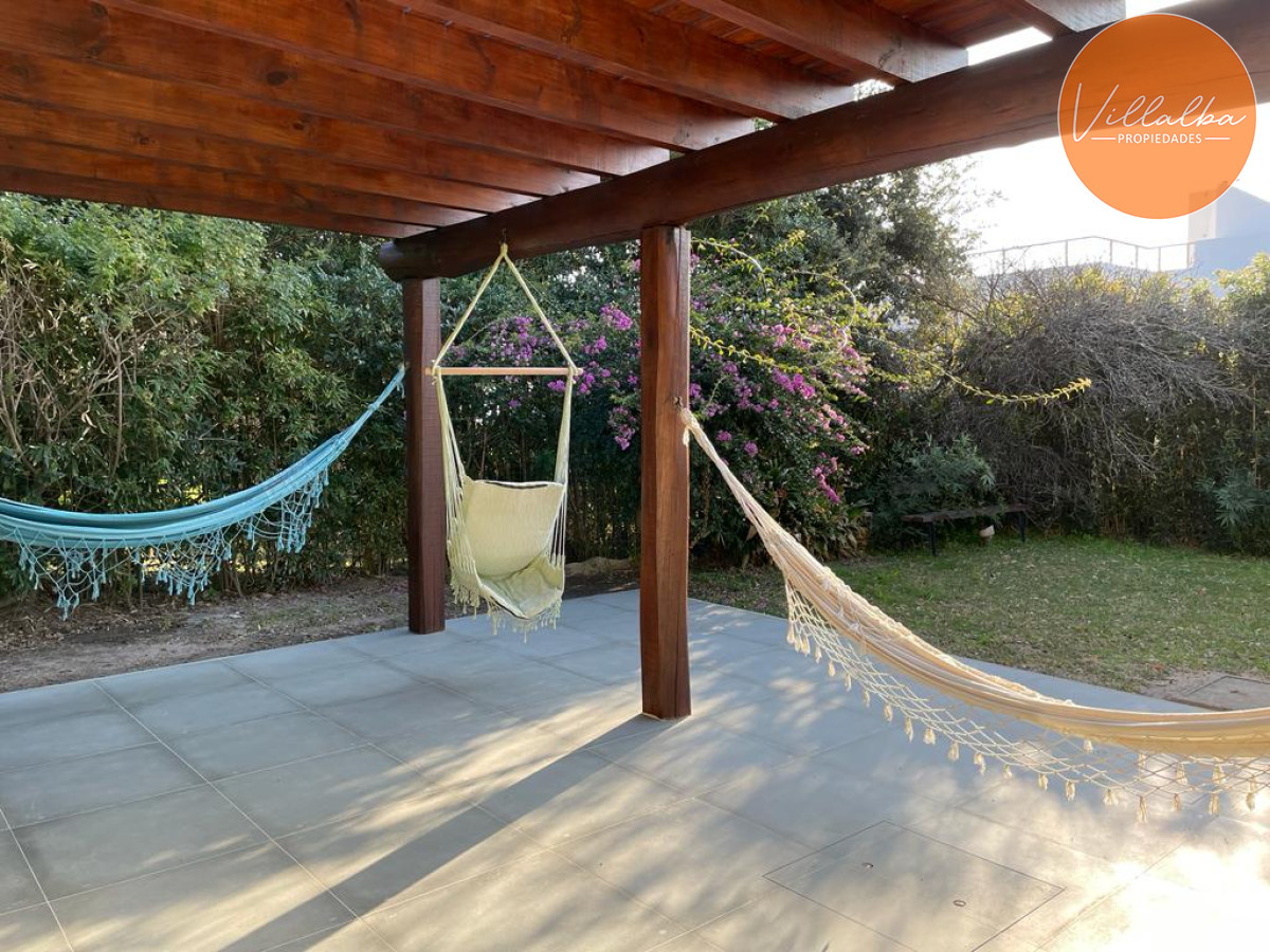Apartamento ID.3042 - Venta casa con vista al mar. Punta Ballena 