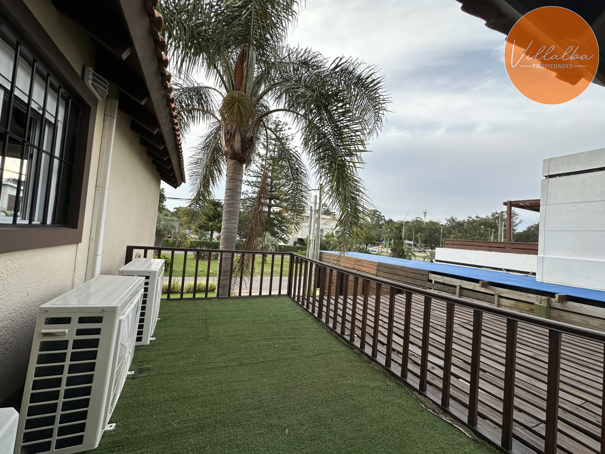 Casa ID.3043 - Venta casa en Solanas, Punta Ballena 