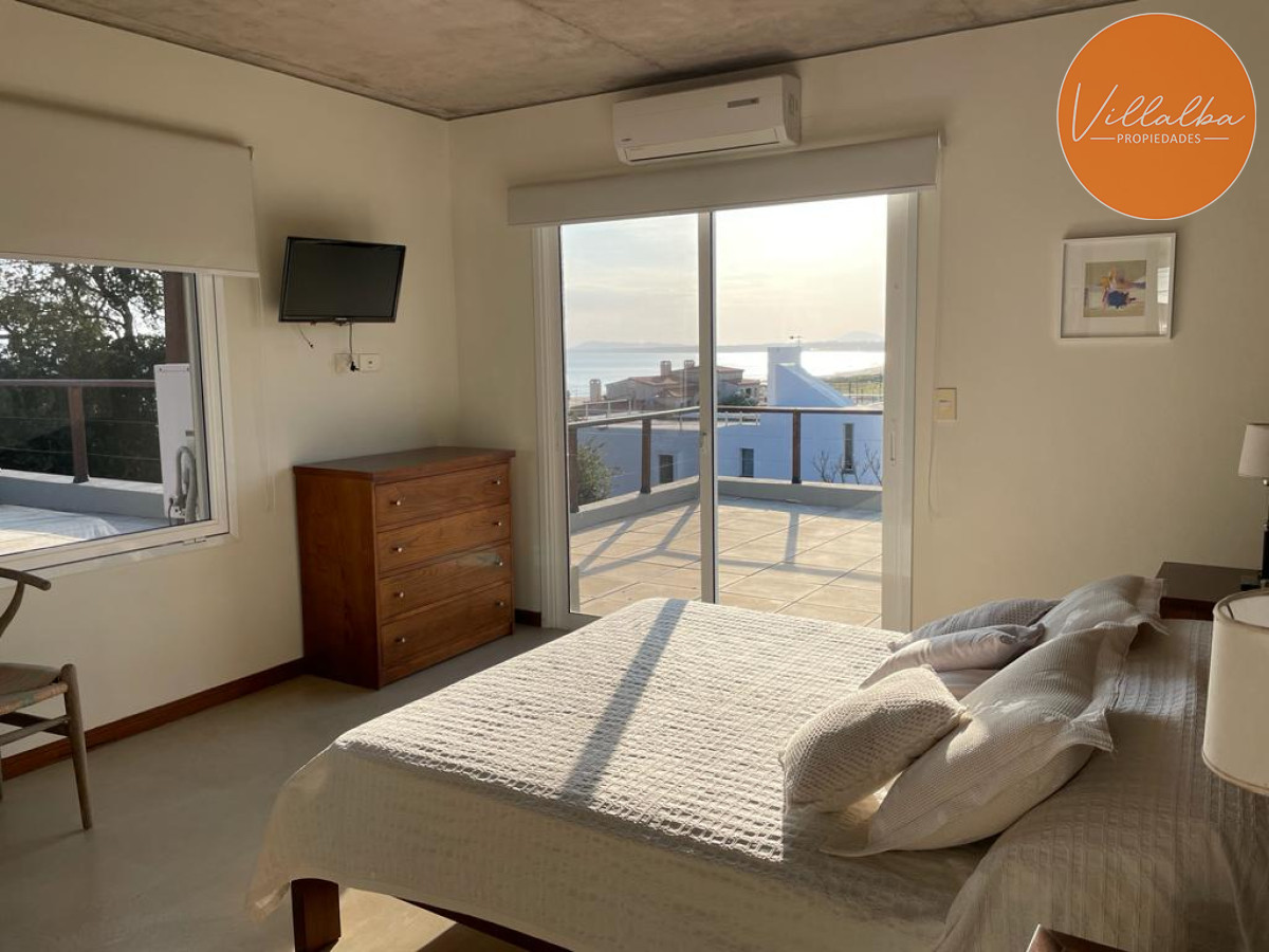 Apartamento ID.3042 - Venta casa con vista al mar. Punta Ballena 