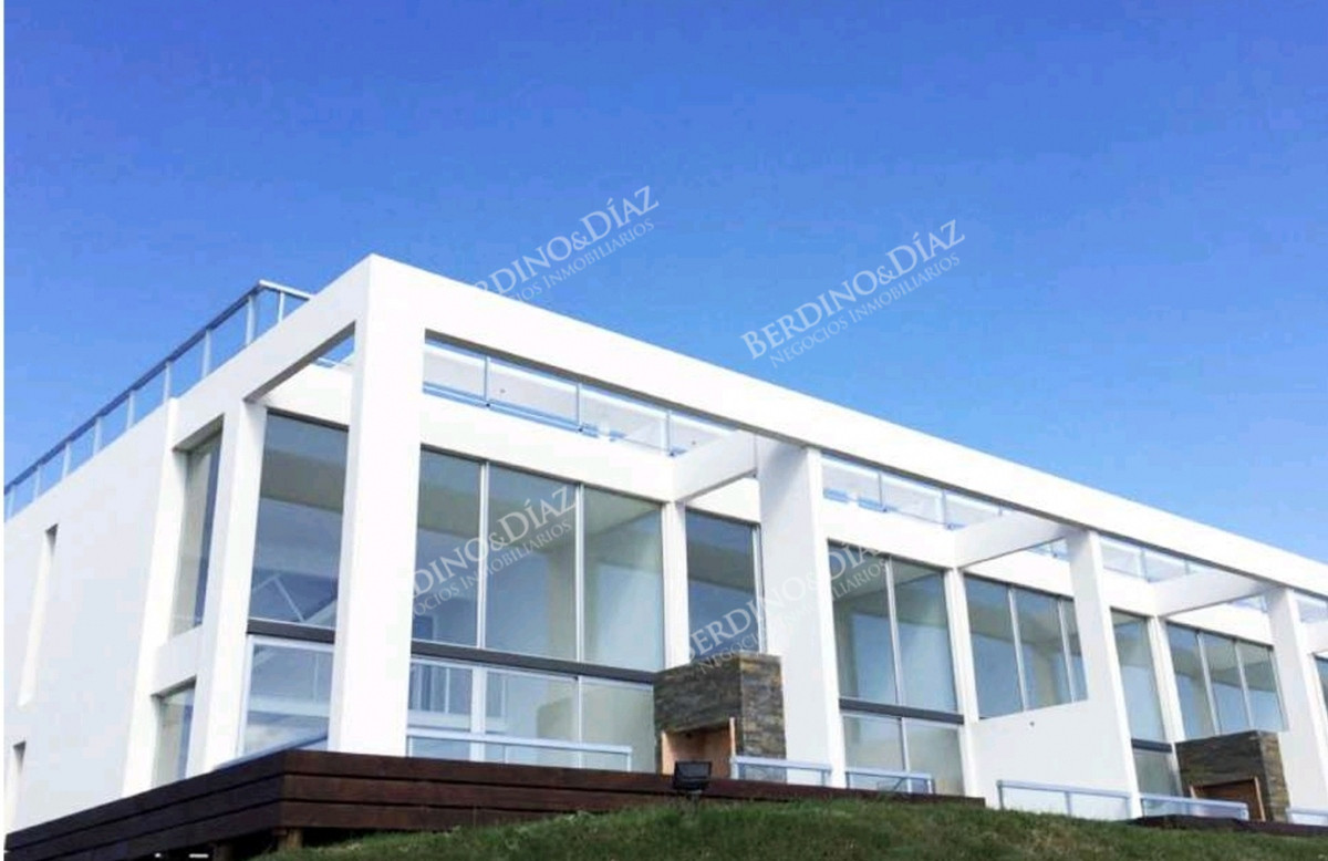 Apartamento ID.1910 - Venta Douplex a estrenar  en Punta Ballena con vista al atardecer 