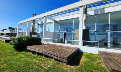 Venta Douplex a estrenar  en Punta Ballena con vista al atardecer